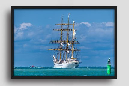 Wandbild Gorch Fock vor Warnemünde
