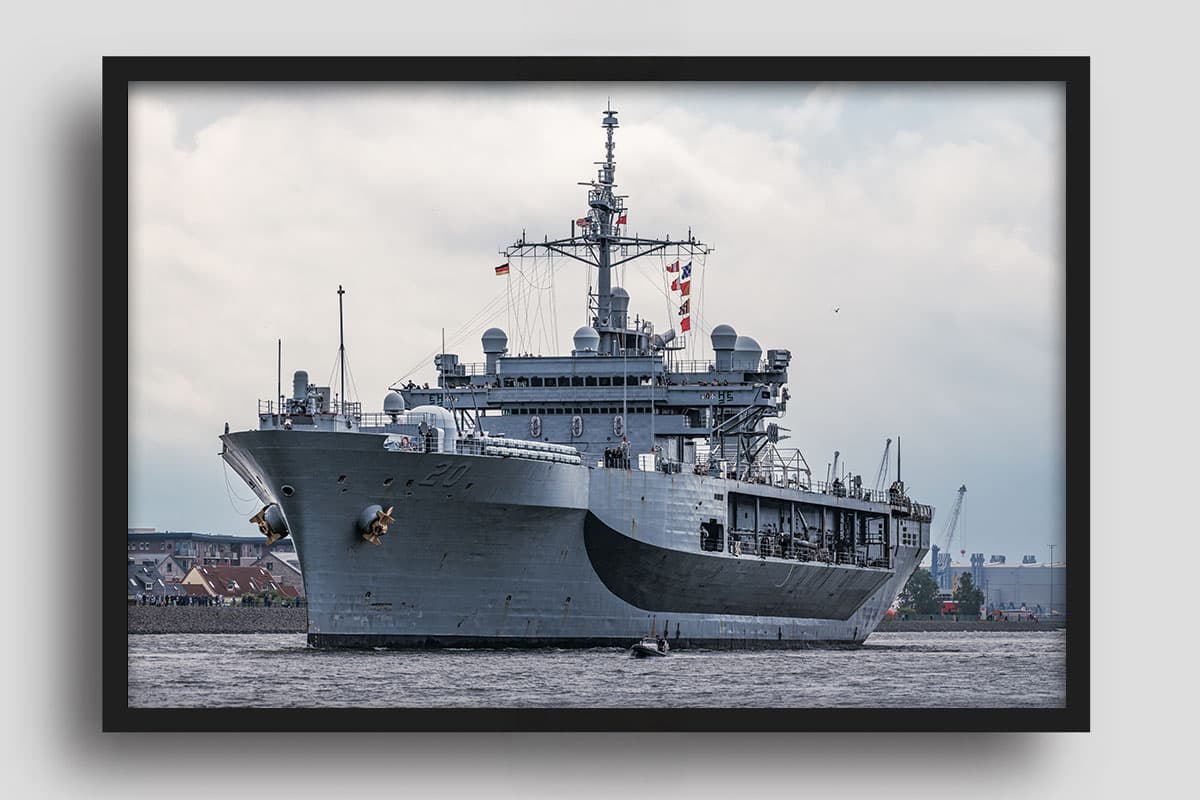 007-uss-mount-whitney-in-warnemuende-cs-909022 Wandbild USS Mount Whitney in Warnemünde