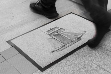 Fußmatte J.R. Tolkien vor Warnemünde