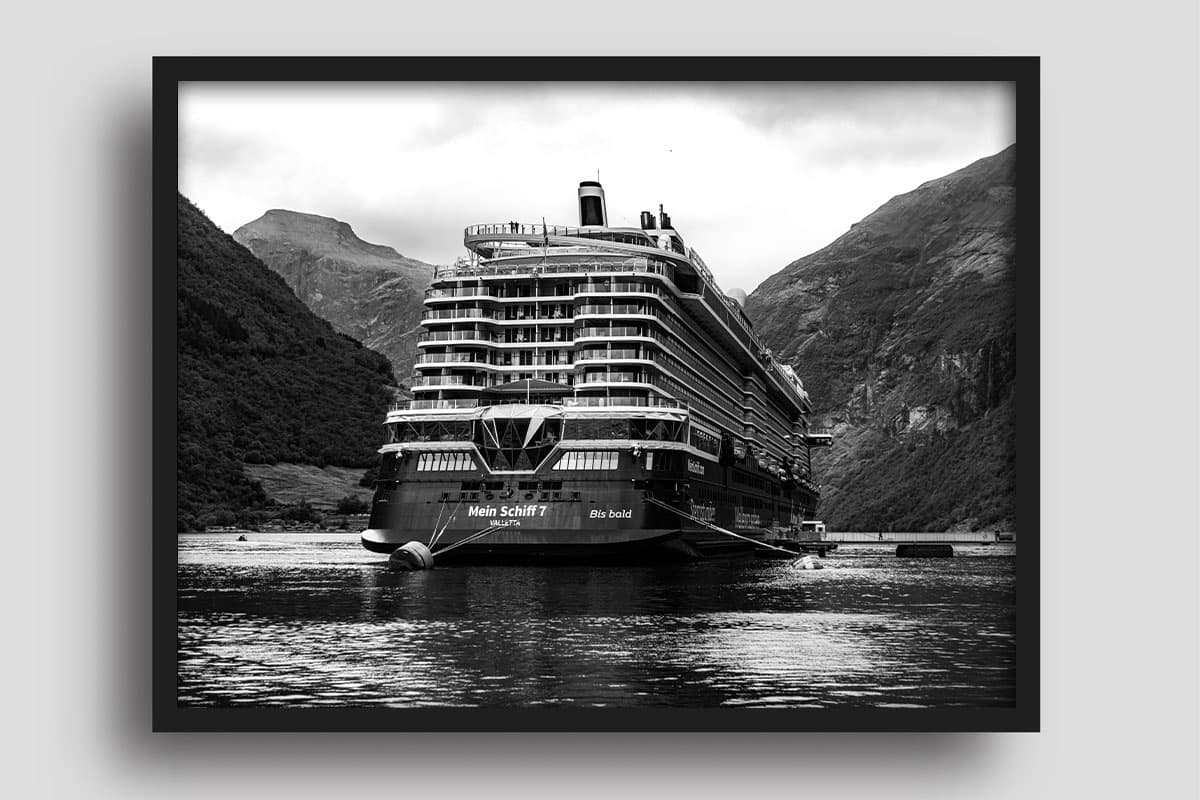 007-ankerplatz-geiranger-cs-909052 Wandbild Ankerplatz Geiranger